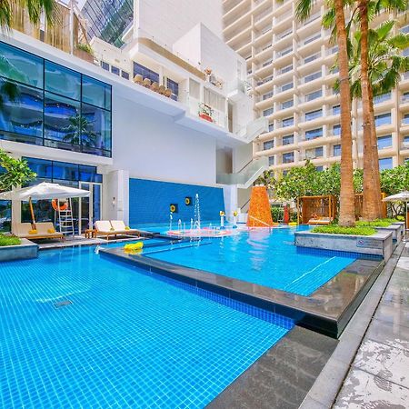 Eden'S Homes & Villas - Five Palm Residences Penthouses Дубай Екстериор снимка