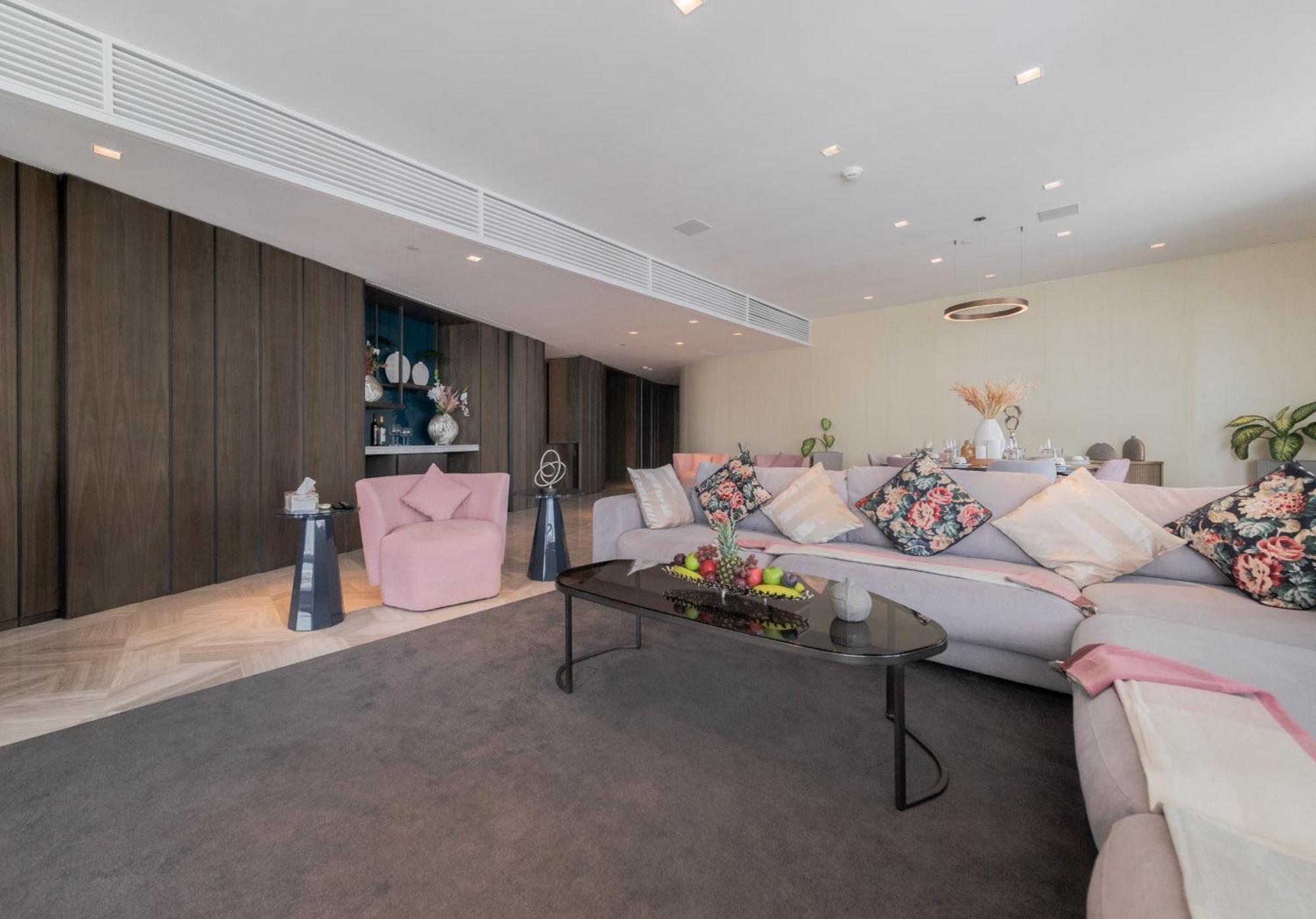 Eden'S Homes & Villas - Five Palm Residences Penthouses Дубай Екстериор снимка