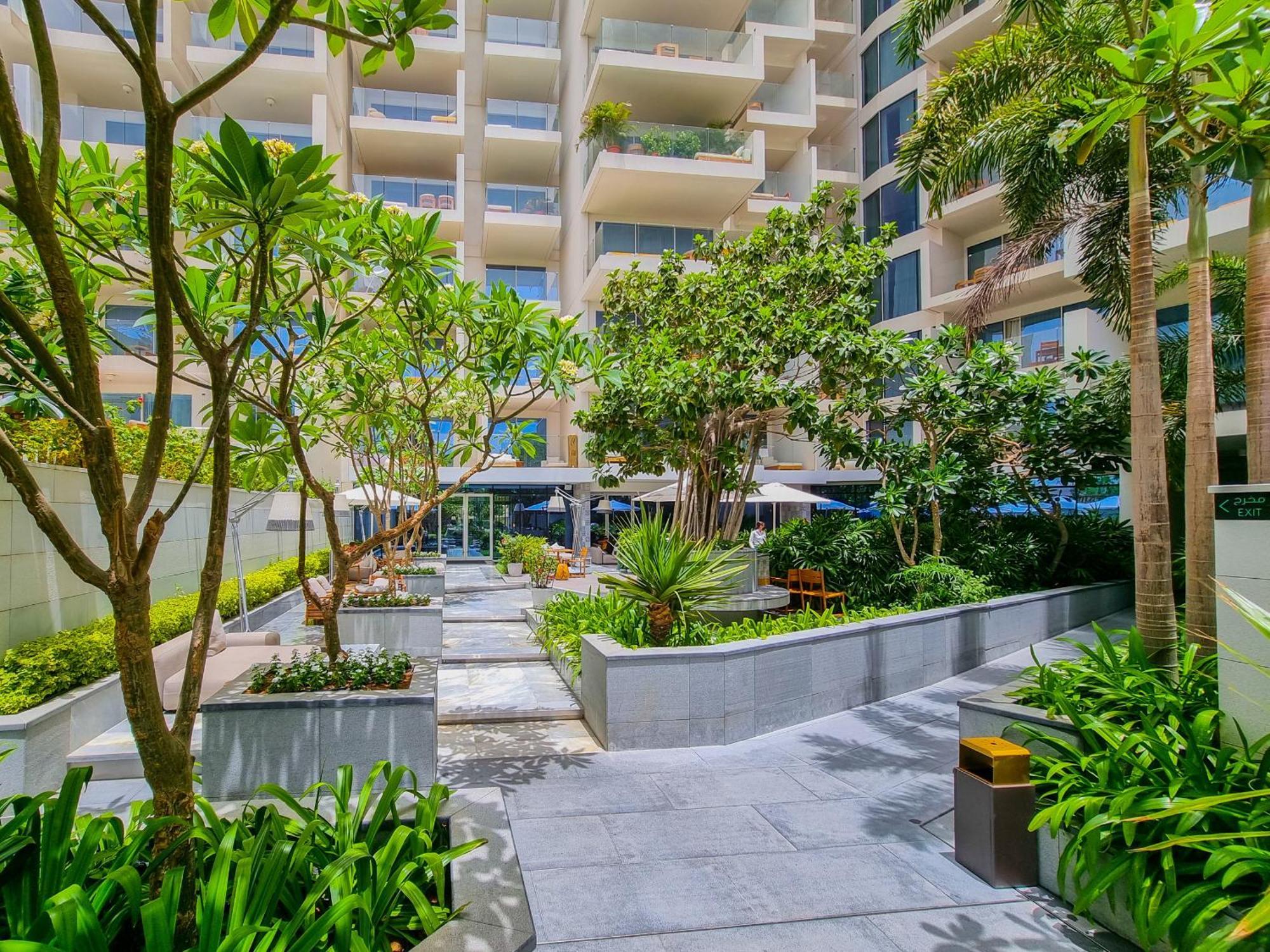 Eden'S Homes & Villas - Five Palm Residences Penthouses Дубай Екстериор снимка