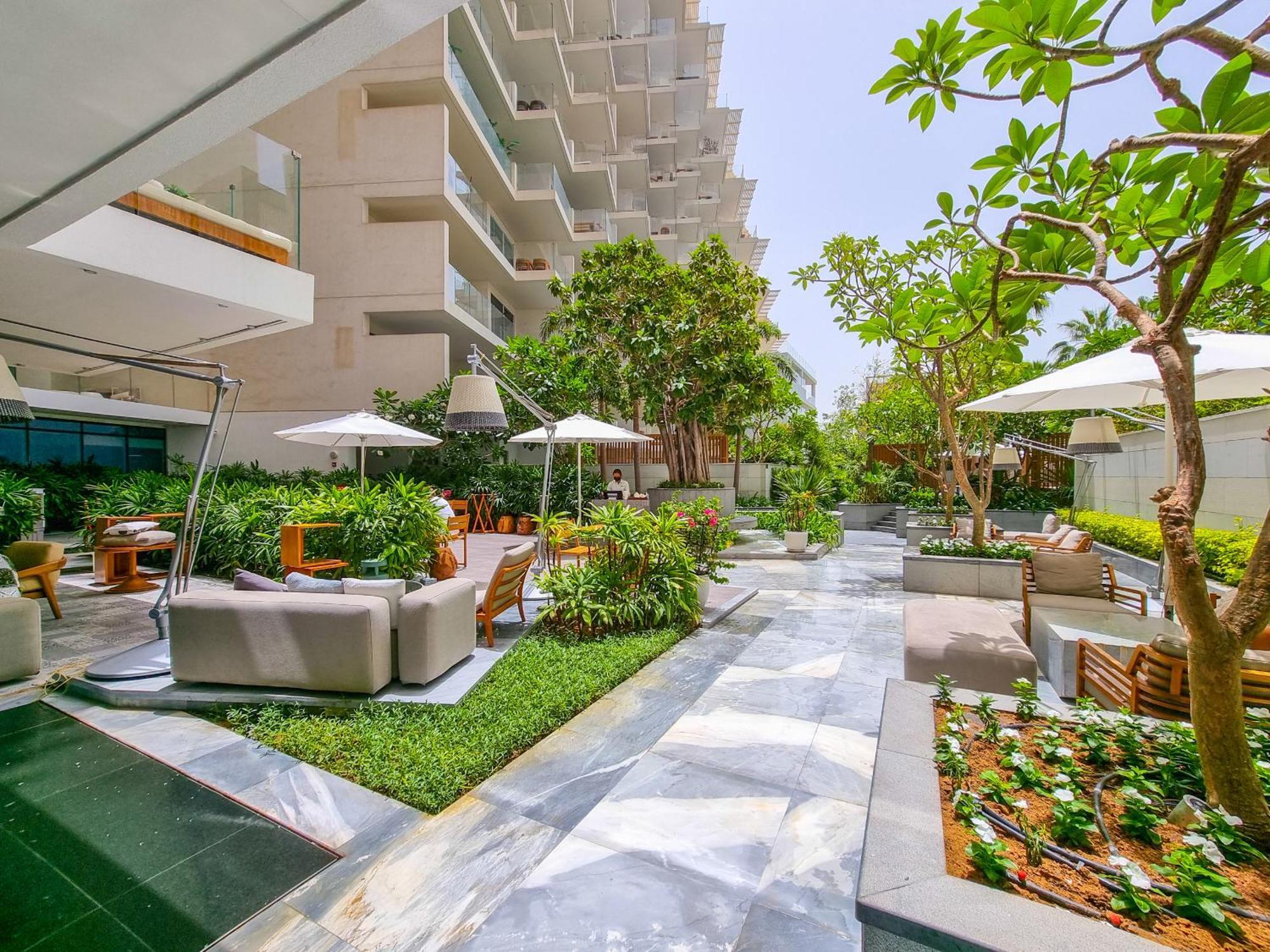 Eden'S Homes & Villas - Five Palm Residences Penthouses Дубай Екстериор снимка