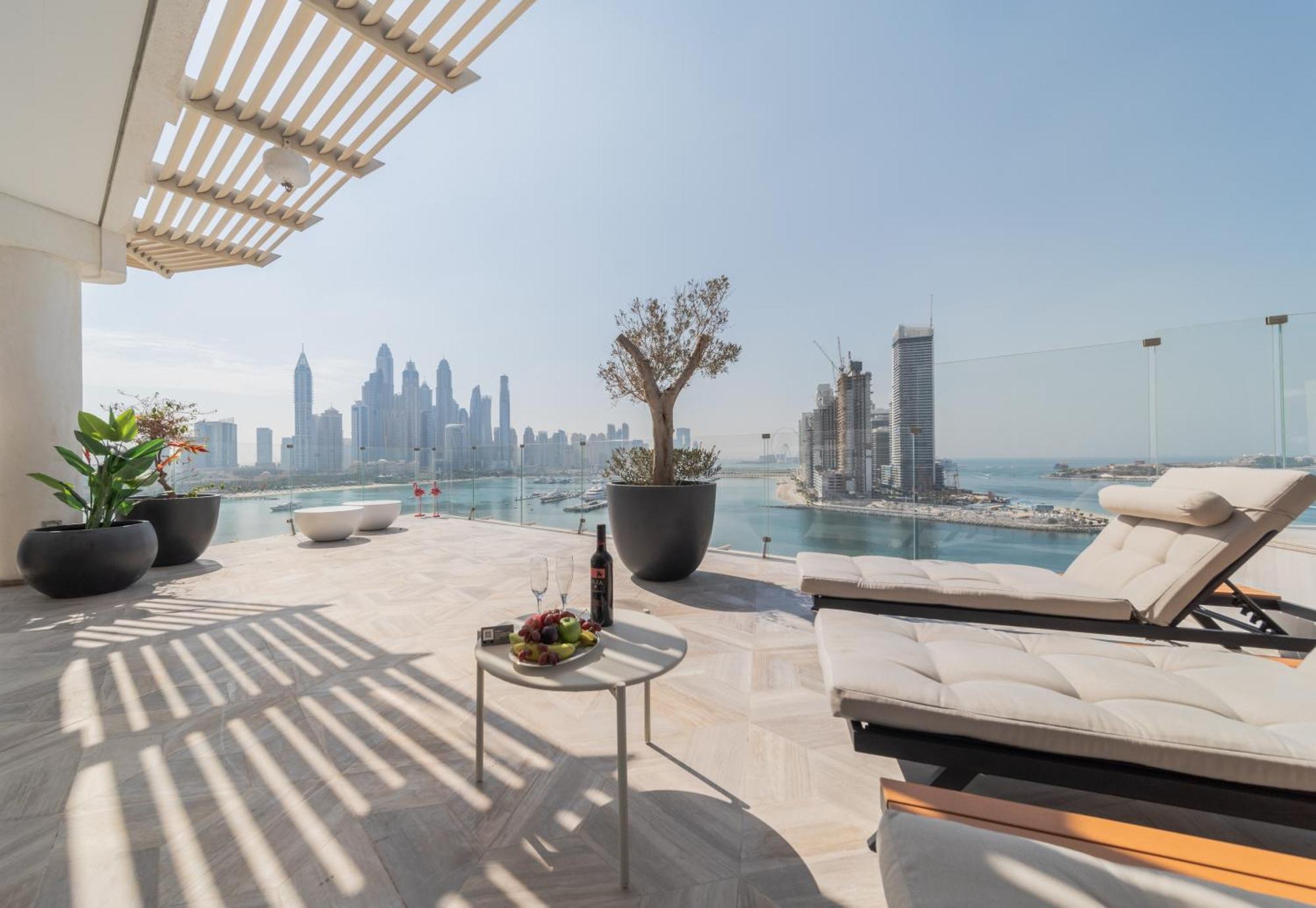 Eden'S Homes & Villas - Five Palm Residences Penthouses Дубай Екстериор снимка